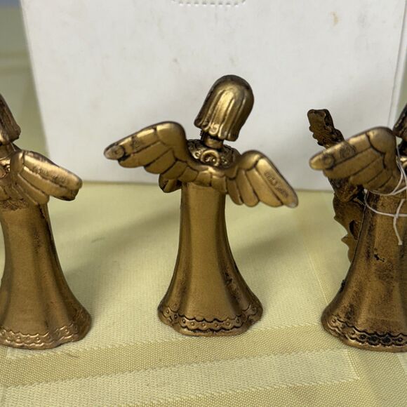 Vintage Hard Plastic Musical Angel Ornament Trio Made in British Hong Kong - Picture 11 of 13